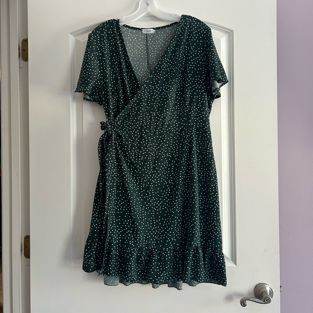 Women’s Summer wrap v-neck sleeve dress 💚☀️